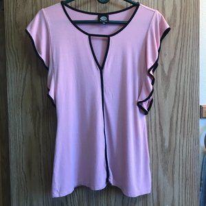 Ruffled Keyhole Contrast Trim Knit Top